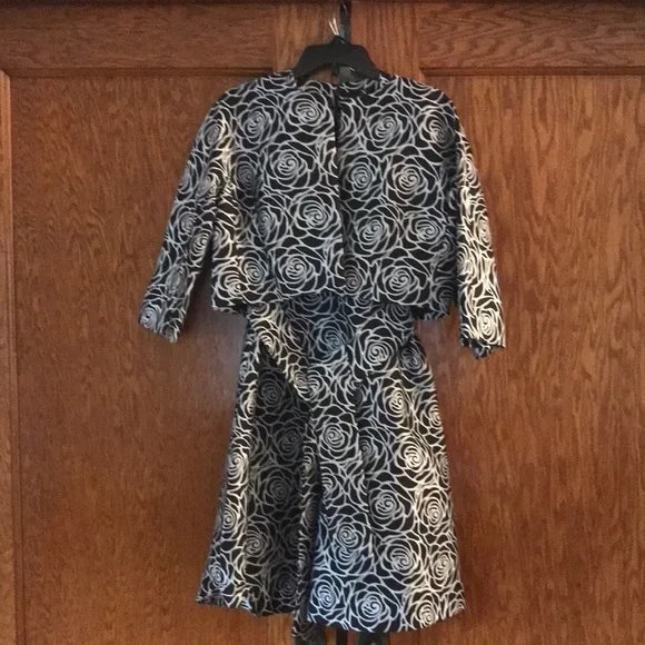 Natori Rose Jacquard Jacket Cropped 3/4 Sleeve M and L NWT - Picture 9 of 9